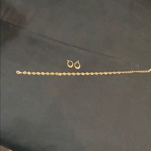 Hoops and adjustable anklet lia Sophia